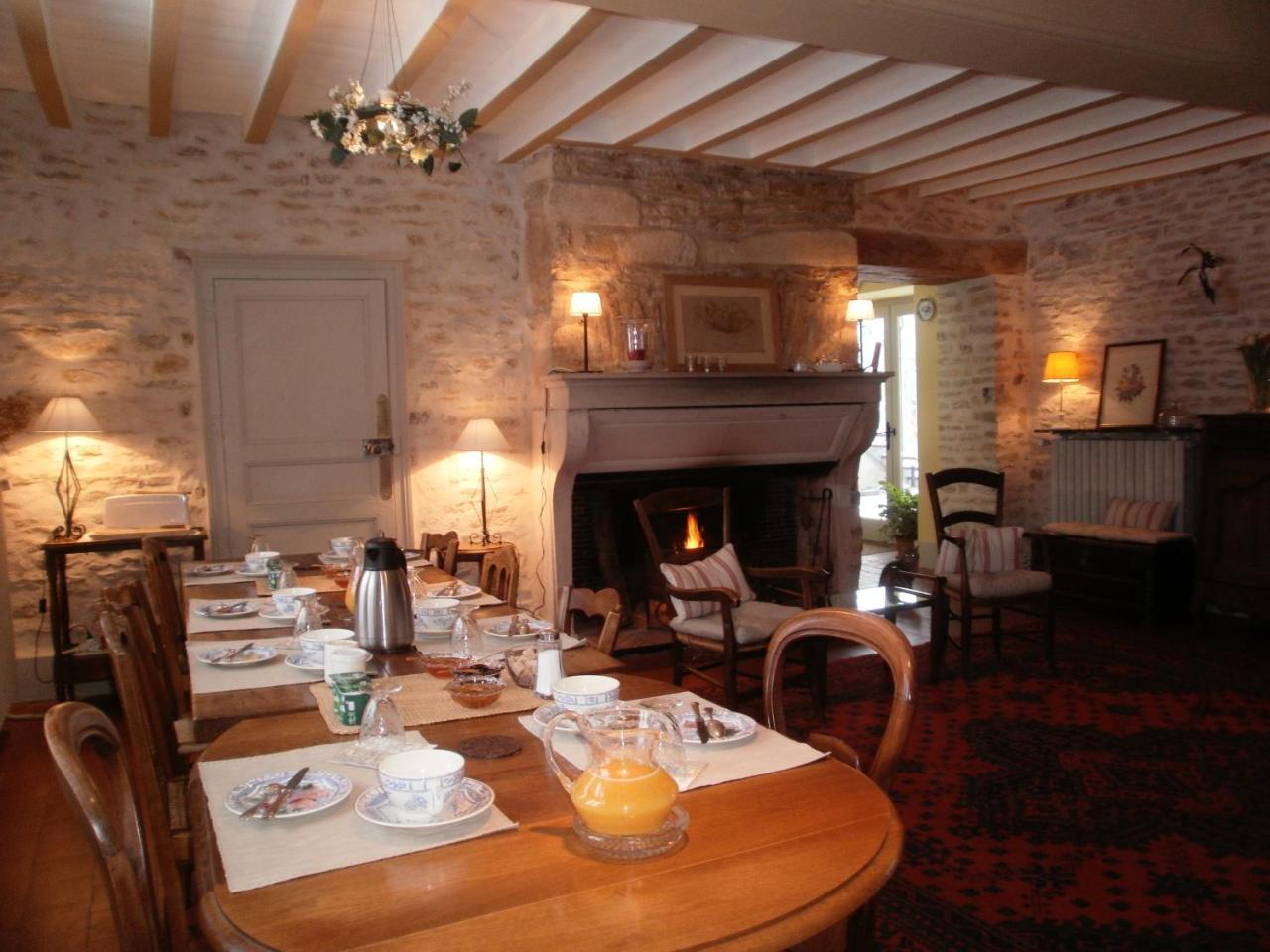 Val De La Nef Bed and Breakfast Joux-la-Ville Eksteriør billede