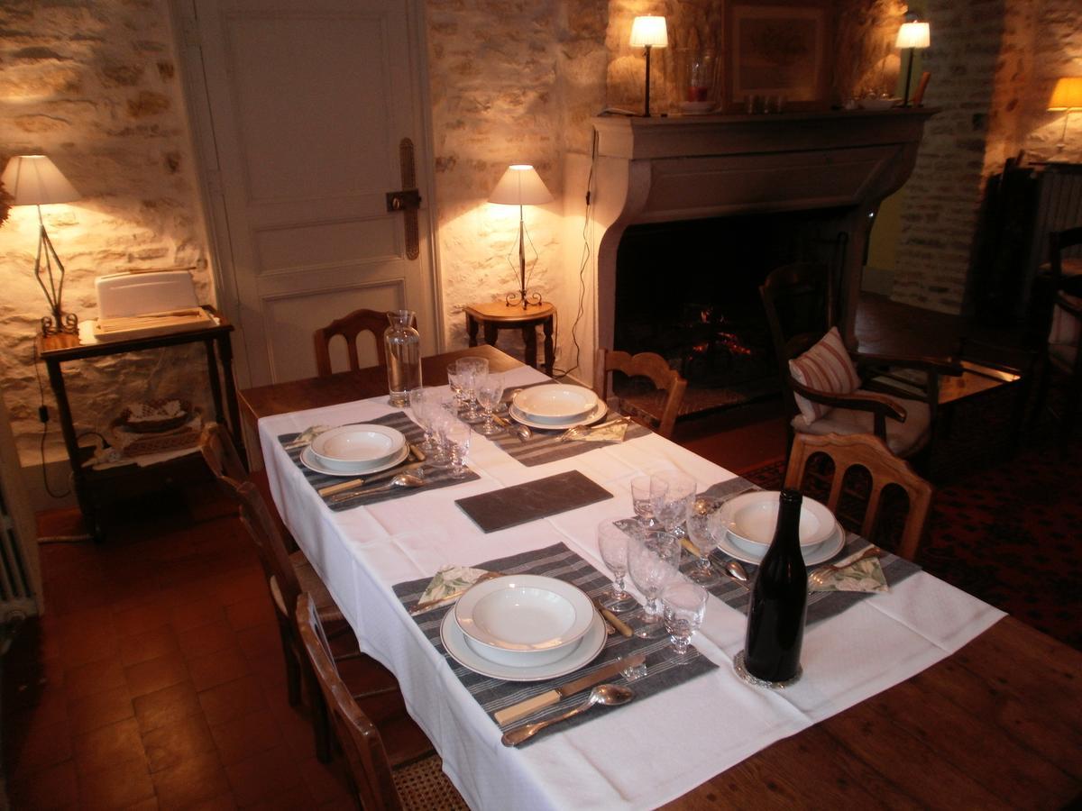 Val De La Nef Bed and Breakfast Joux-la-Ville Eksteriør billede